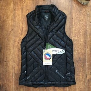 BIG AGNES black down vest